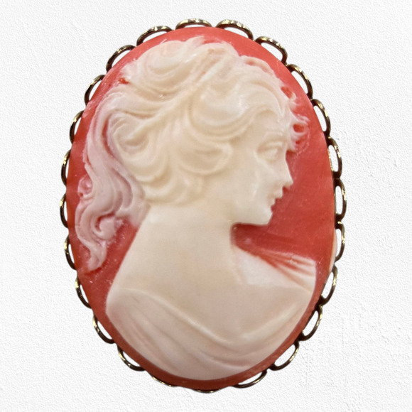 1960s Vintage Cameo Brooch & Clip-On Earrings Set Gold Tone Pink Costume Jewelry - Picture 2 of 8